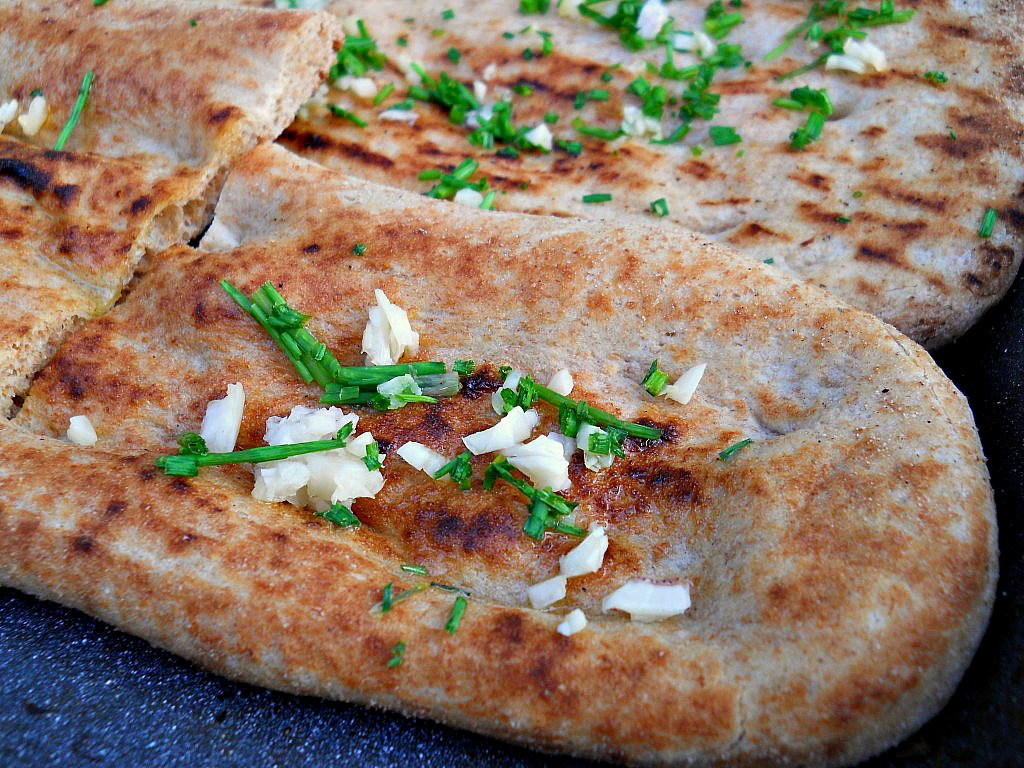 garlic naan
